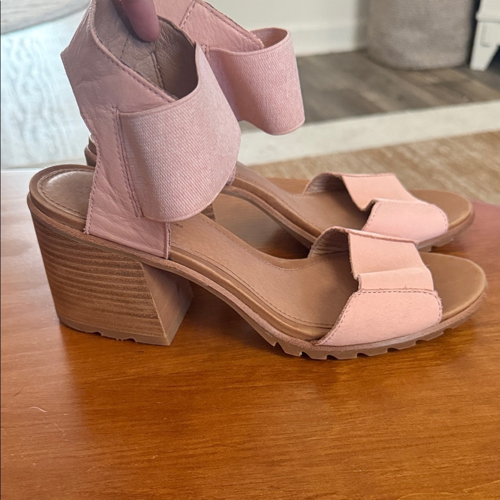 Sorel Pink Block Heel Sandals